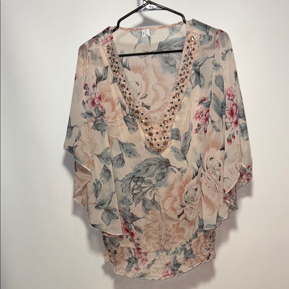 Studio Y Cream Flutter Sleeve Ruffled Blouse